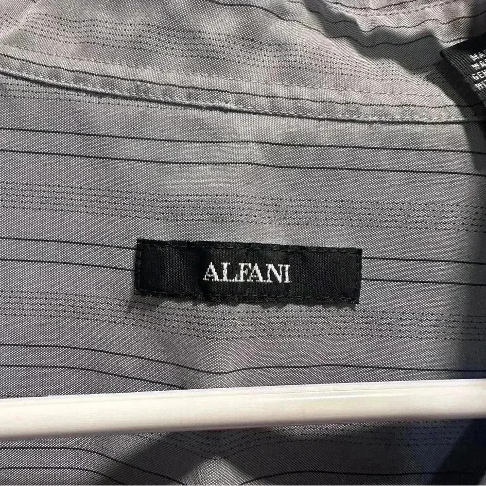 Alfani Men’s XL Gray Button-Up Shirt Long Sleeve Lightweight Striped Casual Wear - Picture 2 of 6